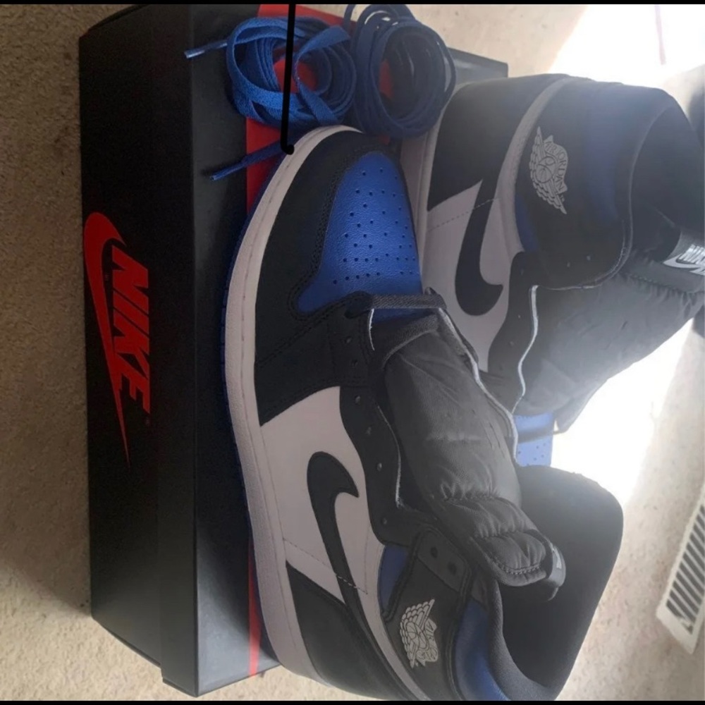 Jordan 1 Royal Toes - Picture 1 of 4